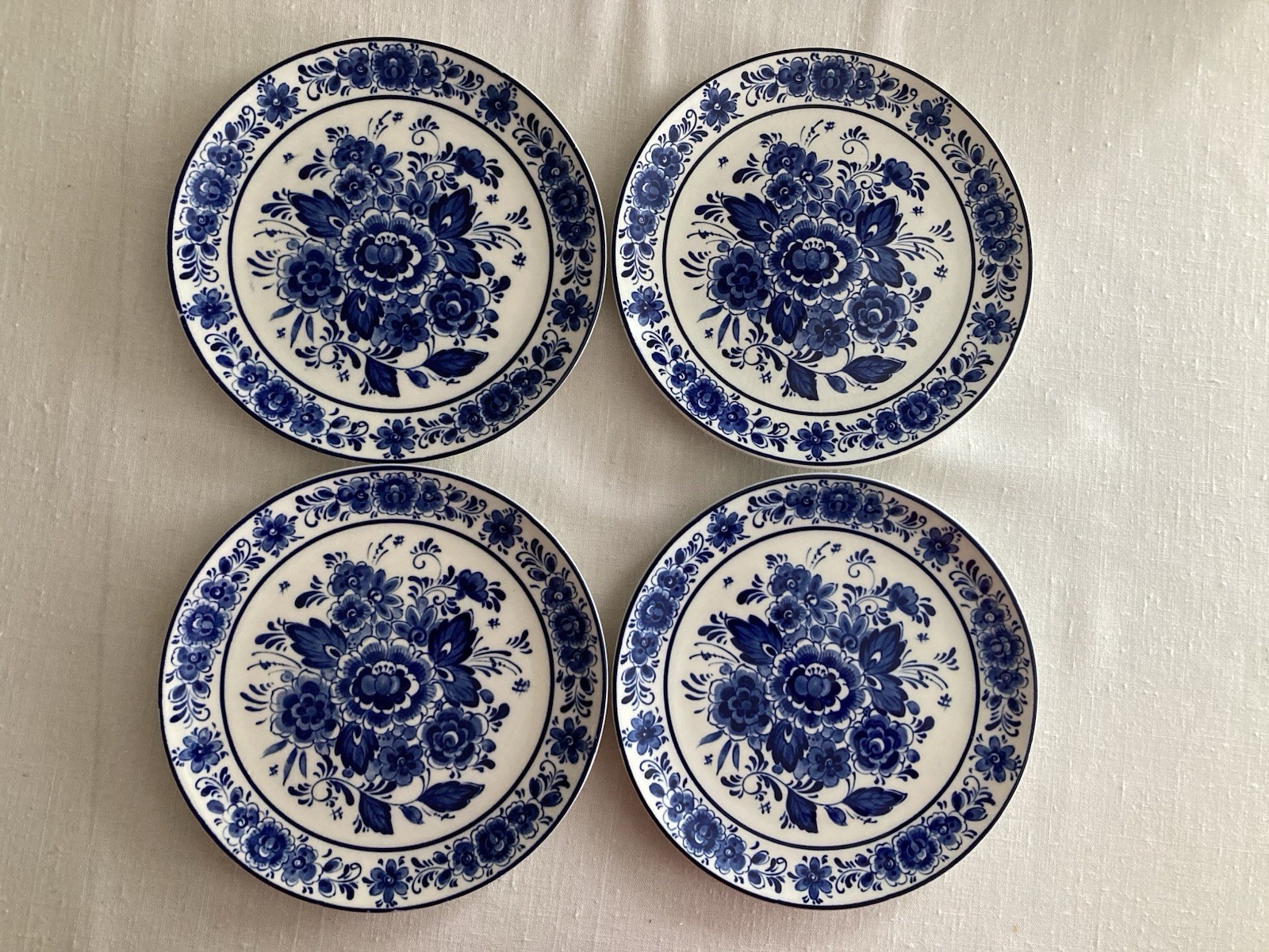 4 Vintage Royal Delfts Blauw Handwerk Decorative Blue Floral Wall Plates 7.5”