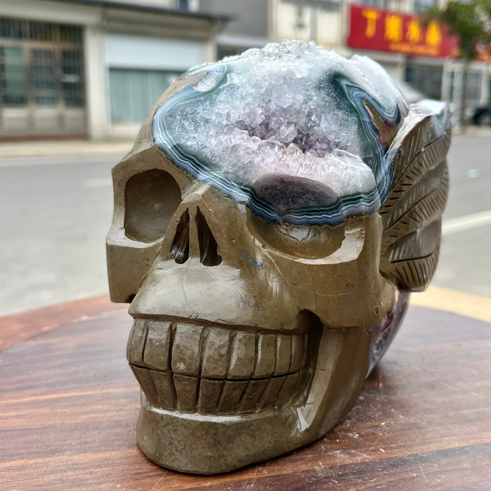 10.14LB Selected high-quality specimens with amethyst carved patterns and skull
