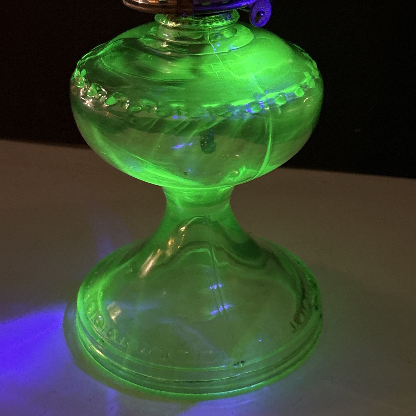 Antique Giant Green Uranium Glass Queen Anne Oil Lamp Very Beautiful Antique Giant Green Uranium Glass Queen Anne Oil Lamp Very Beautiful