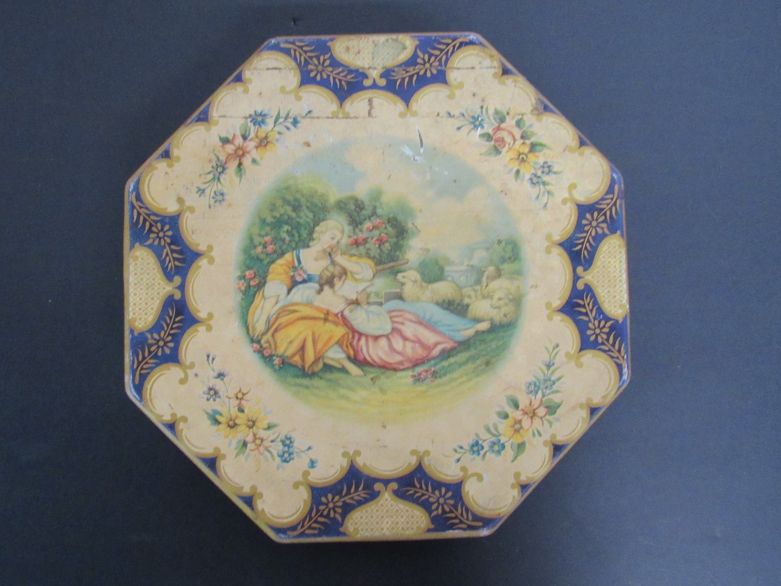 Vintage Peek, Frean & Co Ltd Biscuit Tin (Empty) - 1950s - Ladies & Sheep Design