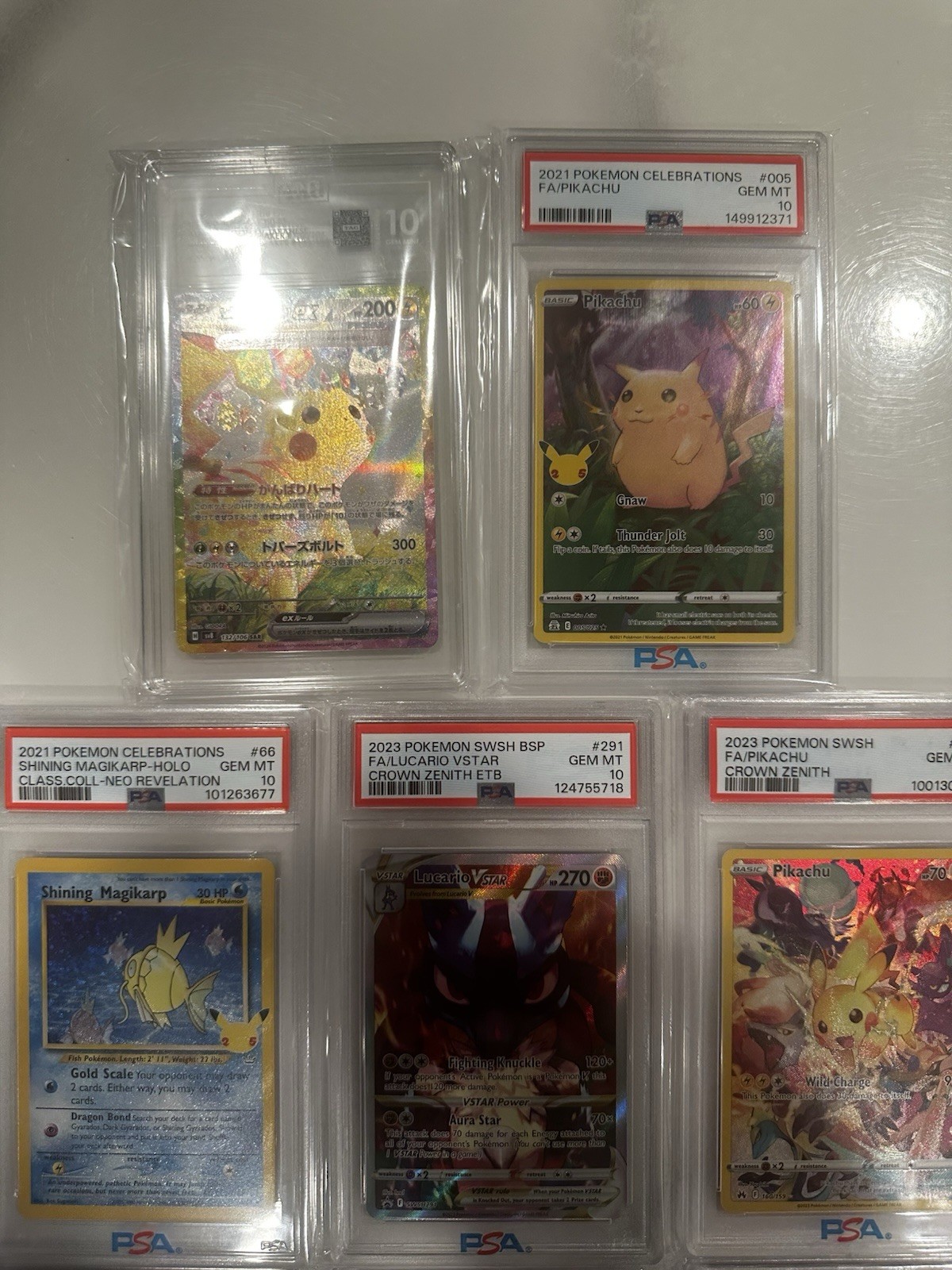 Pokemon Mystery Slab Bag PSA / TAG / AGS 8 9 10 Guarantee + 3 Booster Packs