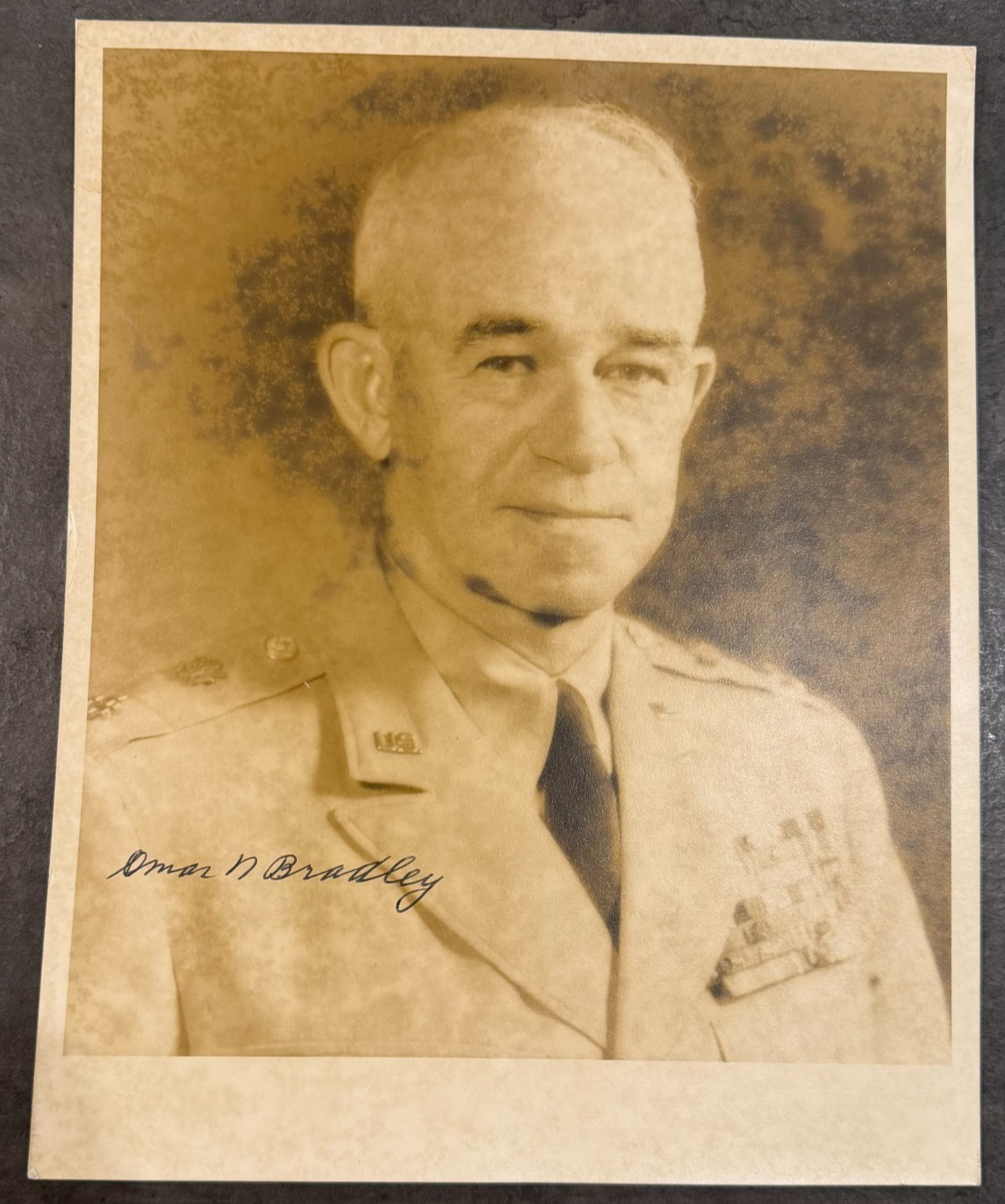 GEN OMAR BRADLEY Signed Photo Autograph 5-Star General D-Day JCS Chairman 1952