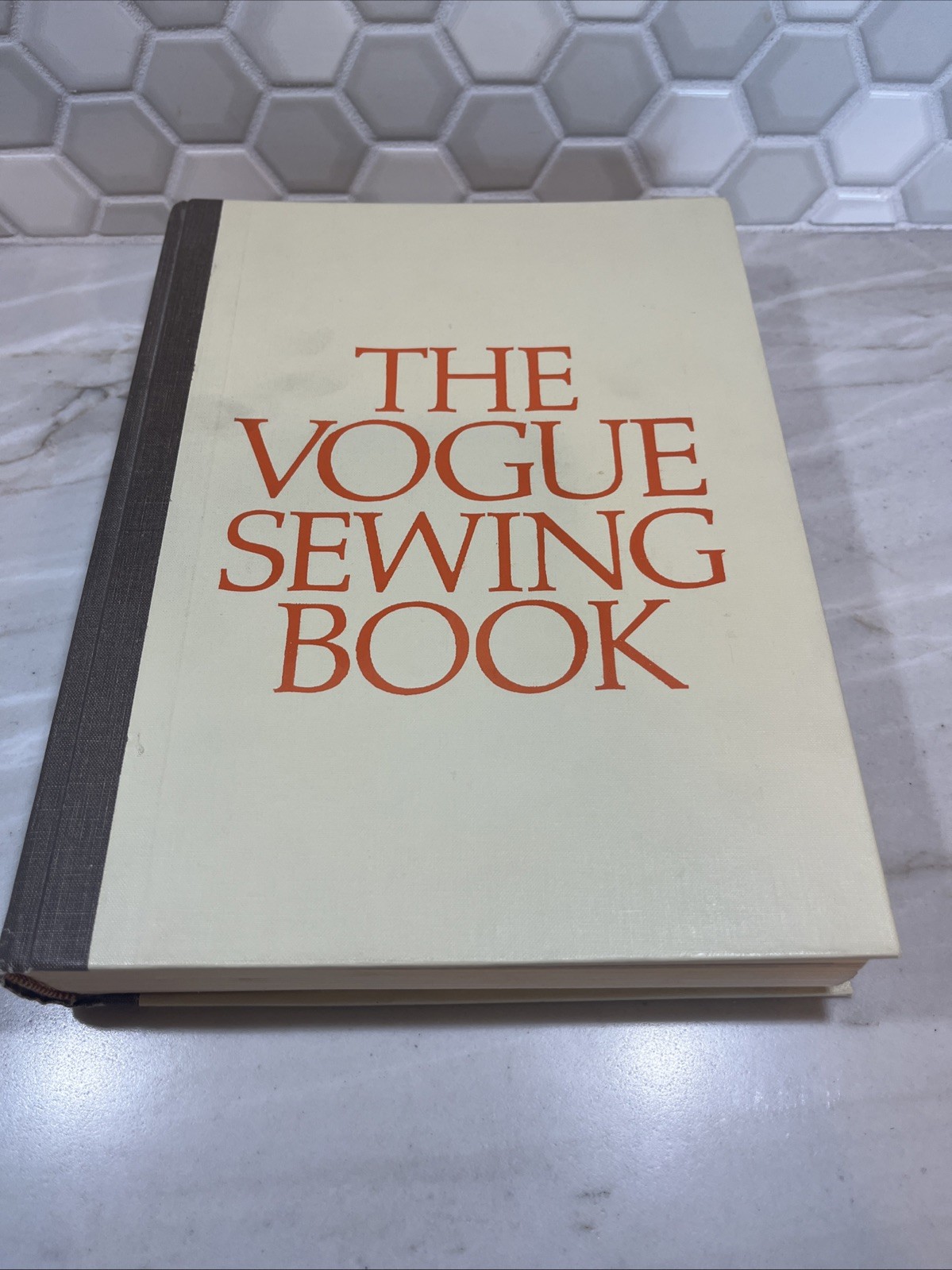 Vintage 1971 The Vogue Sewing Book With Sleeve Cover Box Third Print