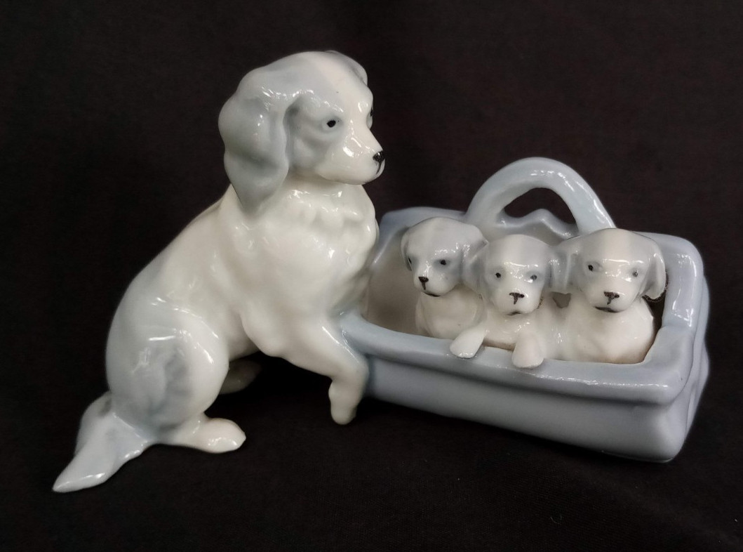 CAVALIER KING CHARLES SPANIEL MOM & PUPS DOG FIGURINE GOTHA PFEFFER GERMANY 4\