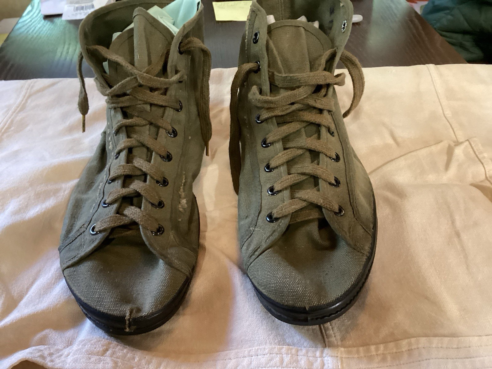Rare WWII US PT Sneakers ID’d Size 9 Original Vintage USN? Rare WWII US PT Sneakers ID’d Size 9 Original Vintage USN?