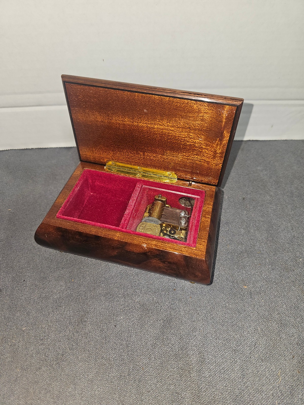 Vintage Inlay Lacquered Wood ROMANCE Musical Box Made in Italy
