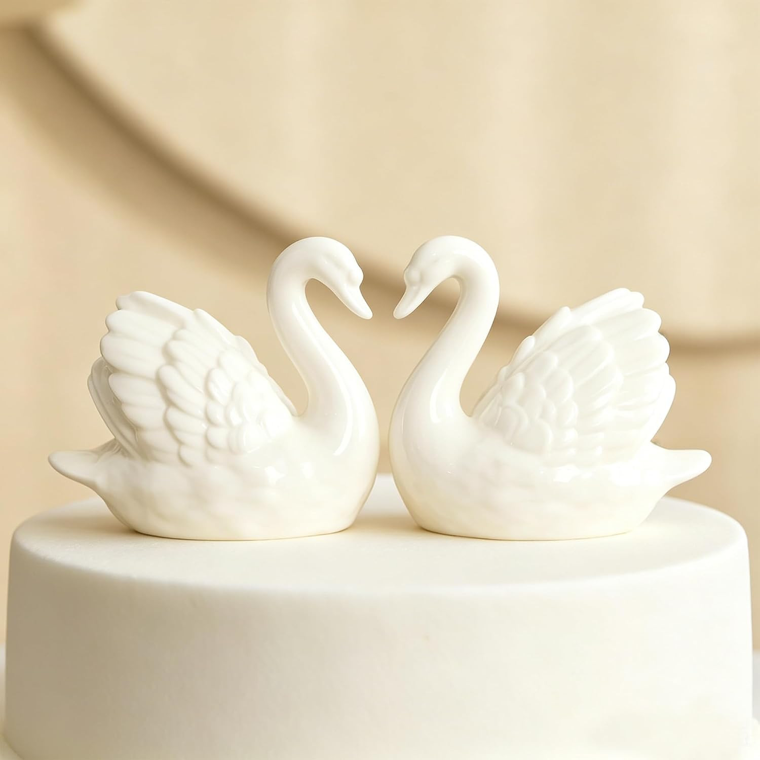 2PCS White Swan Figurines Cake Toppers Elegant Ceramic Swan Couple Statues for W 2PCS White Swan Figurines Cake Toppers Elegant Ceramic Swan Couple Statues for W