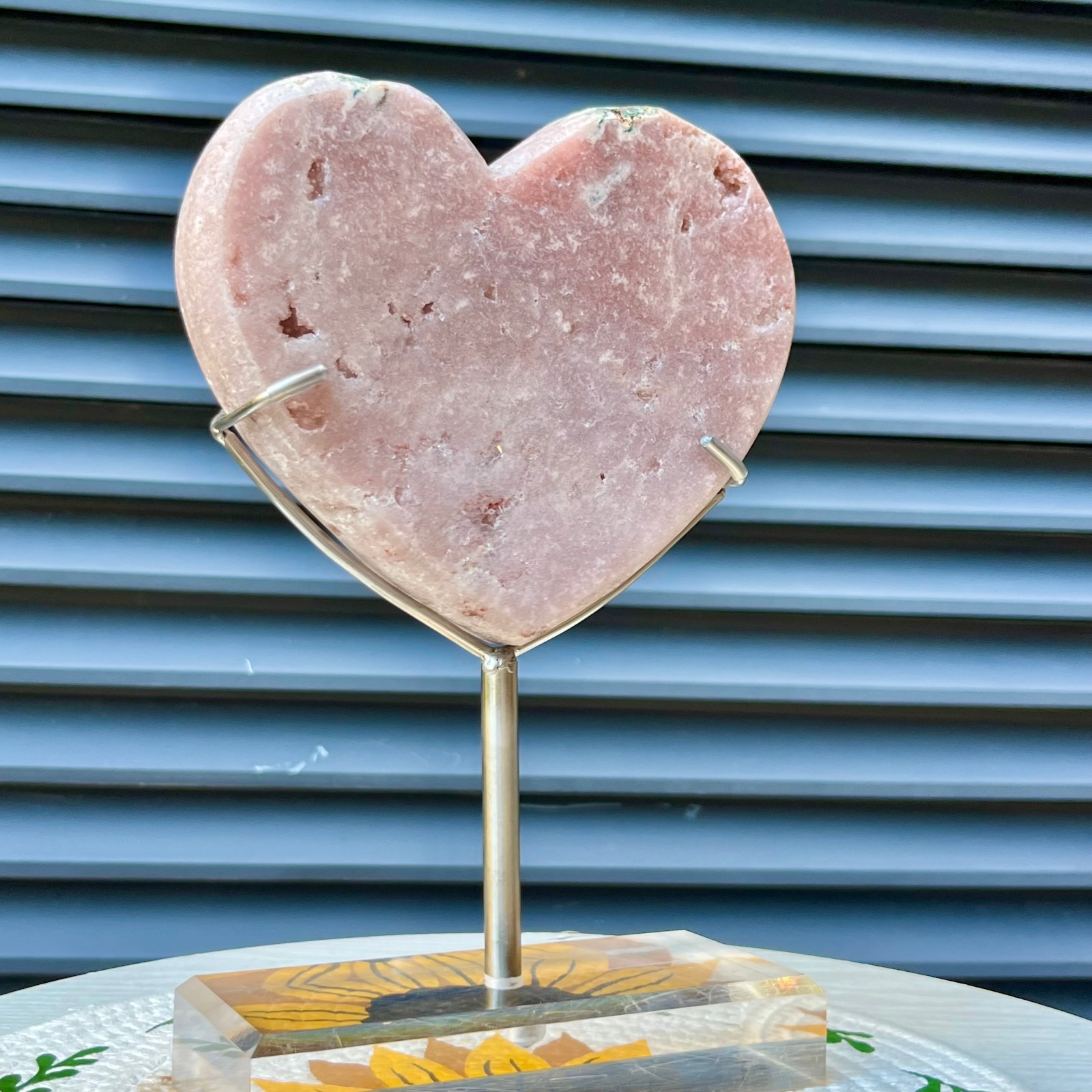 4.6 LB Pink Quartz Crystal Heart w/ Metal Stand Boho Home Accent Love Decor Gift