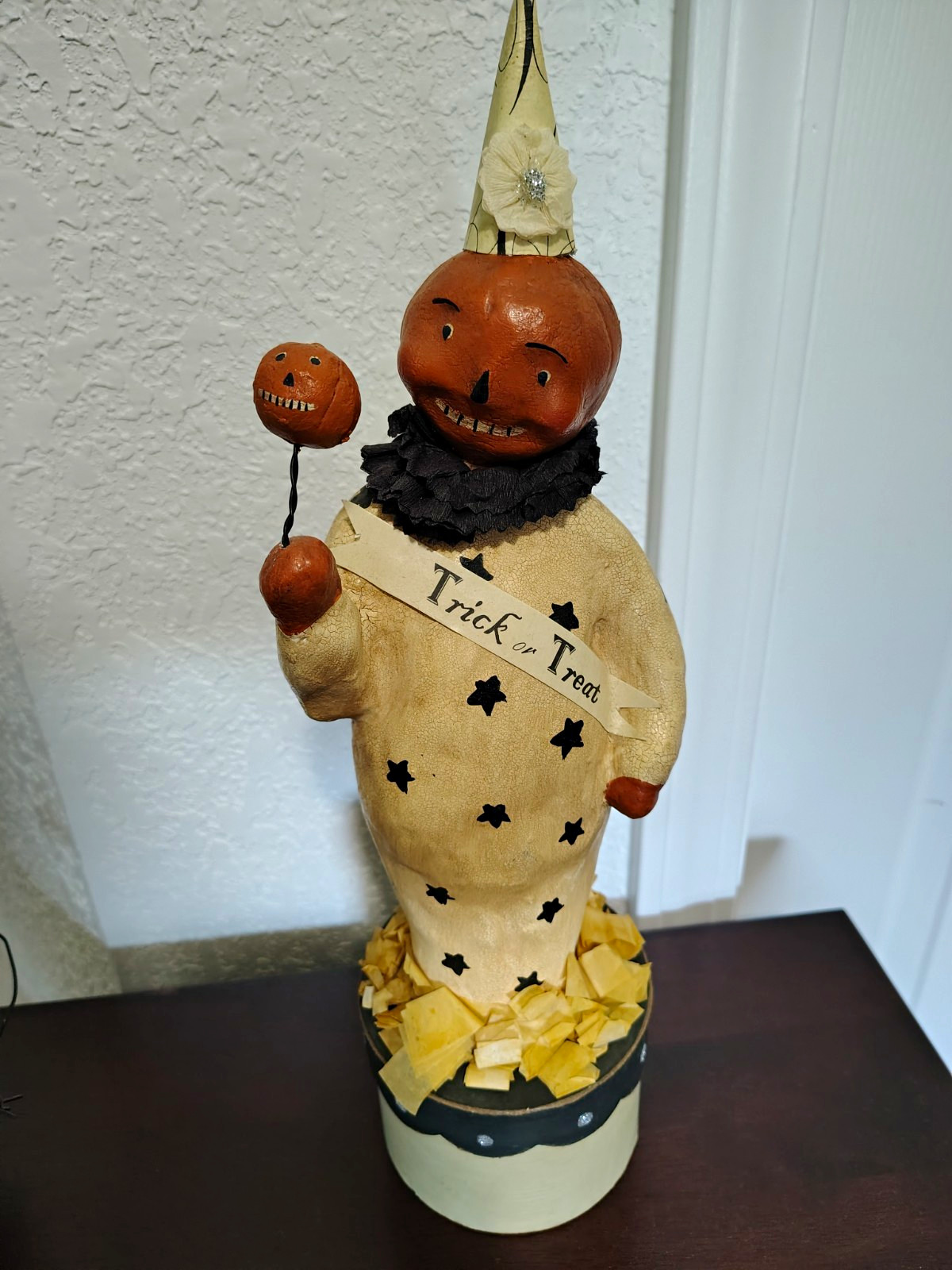 Midwest of Cannon Falls Nicol Sayre Trick-or-Treat Pumpkin Clown Candy Box 2003