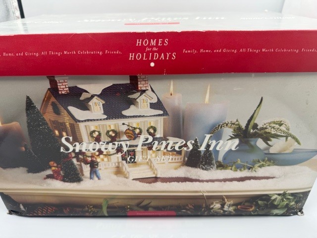Dept 56 Snow Village 1998 Snowy Pines Inn