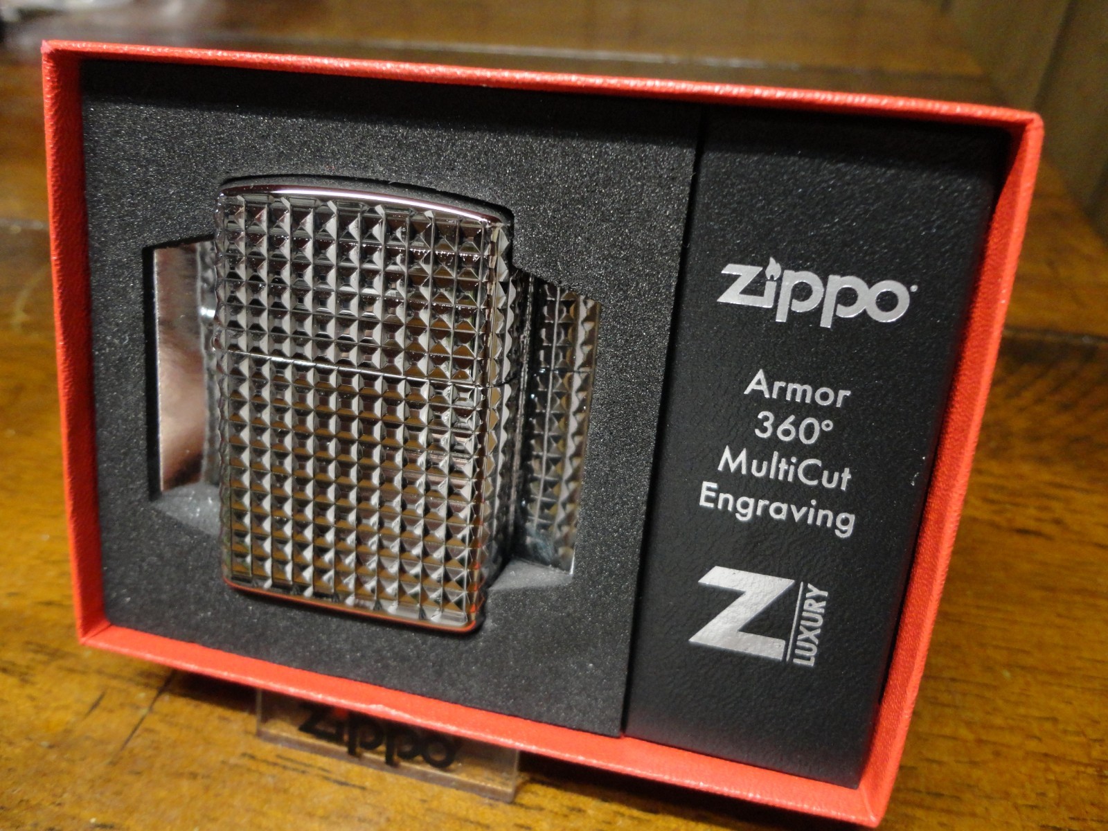 ZIPPO 3D PATTERN 360 DEEP CARVED ARMOR ZIPPO LIGHTER MINT IN BOX ZIPPO 3D PATTERN 360 DEEP CARVED ARMOR ZIPPO LIGHTER MINT IN BOX