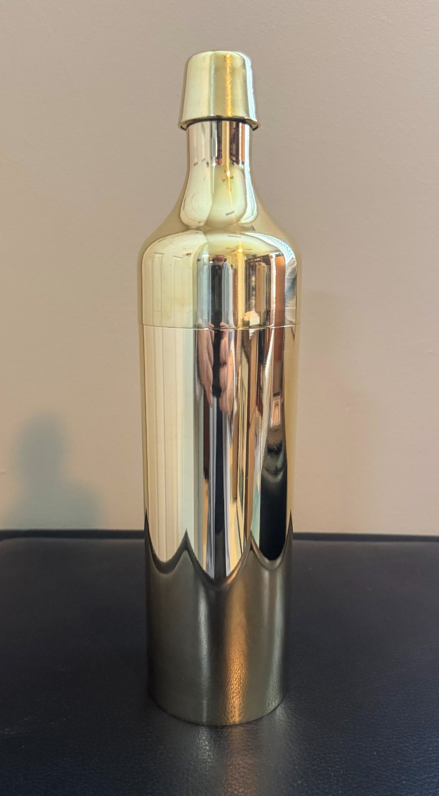 RARE MINT ITALIAN MCM BRASS SLEEK BOTTLE-SHAPED COCKTAIL SHAKER C1958