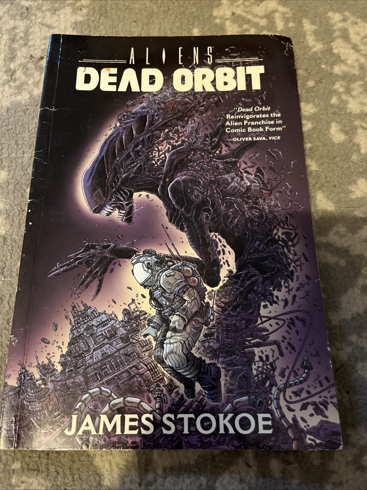 Aliens: Dead Orbit (Dark Horse Comics March 2018) James Stokoe Aliens: Dead Orbit (Dark Horse Comics March 2018) James Stokoe