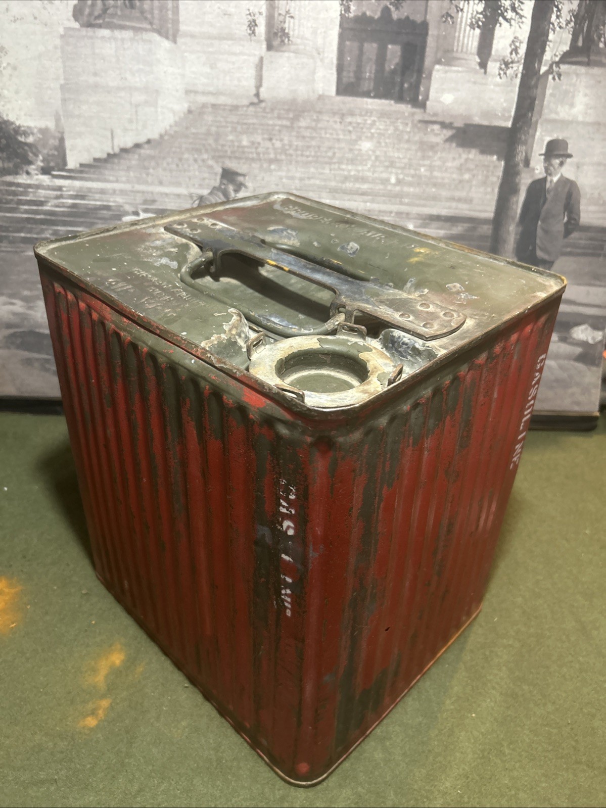US WWII 42’ Air Force 5 Gal Gas Can Noblitt Sparks GC 100 #1 Square Corrugated US WWII 42’ Air Force 5 Gal Gas Can Noblitt Sparks GC 100 #1 Square Corrugated