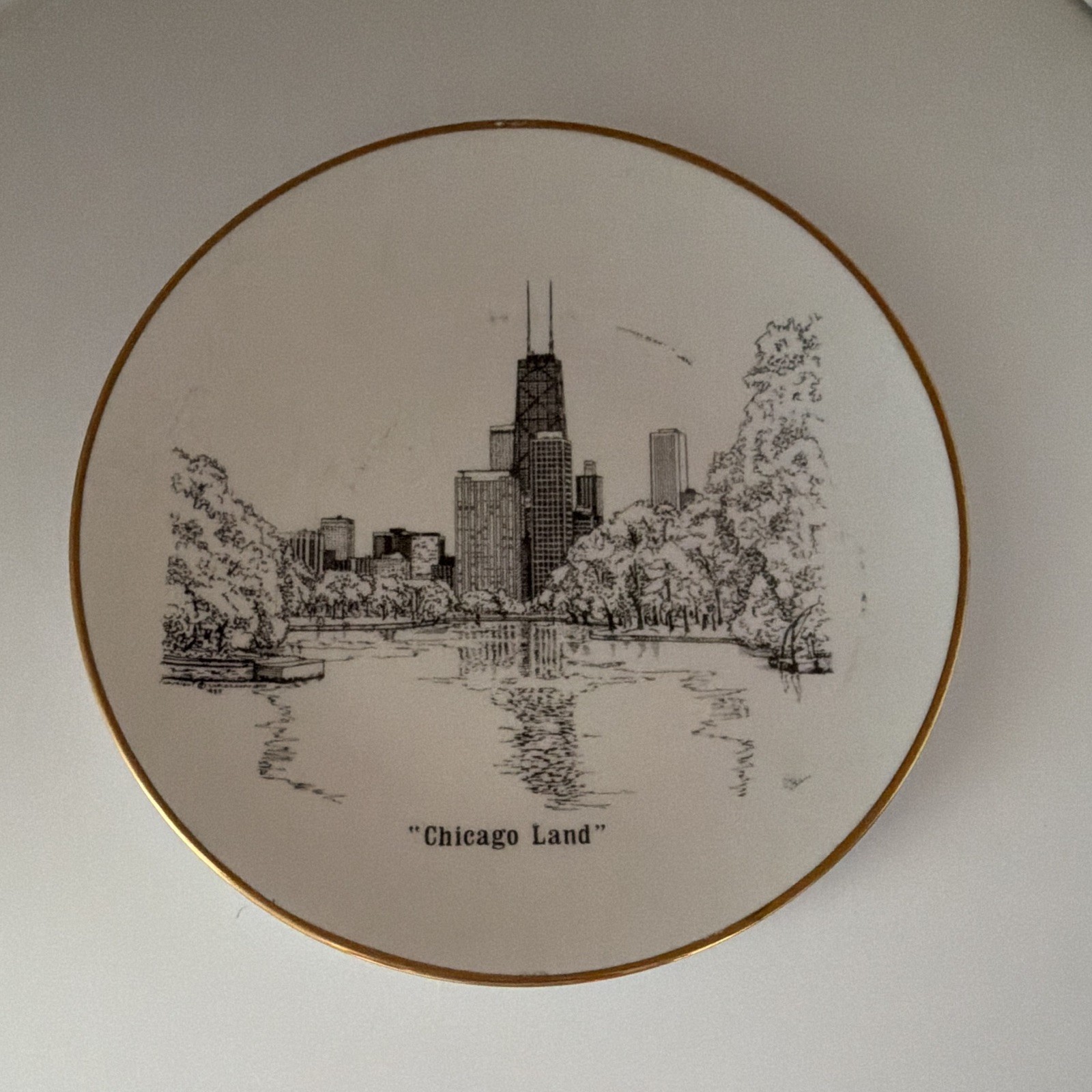 World Landmarks Ltd. Gallery of Cities Chicago-Land #2 Ceramic Plate 9 in