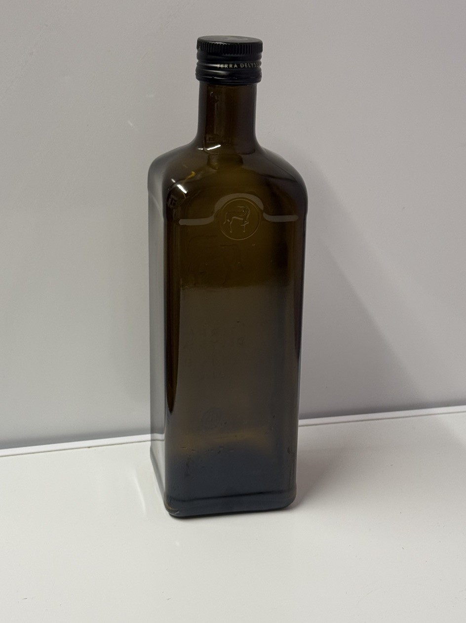 1000 mL (1L) Empty Glass Bottle versatile washed thoroughly. Protects from UV