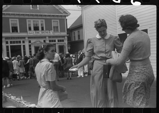 Provincetown Massachusetts 1940 Tourists Buying Seashells Street Scene