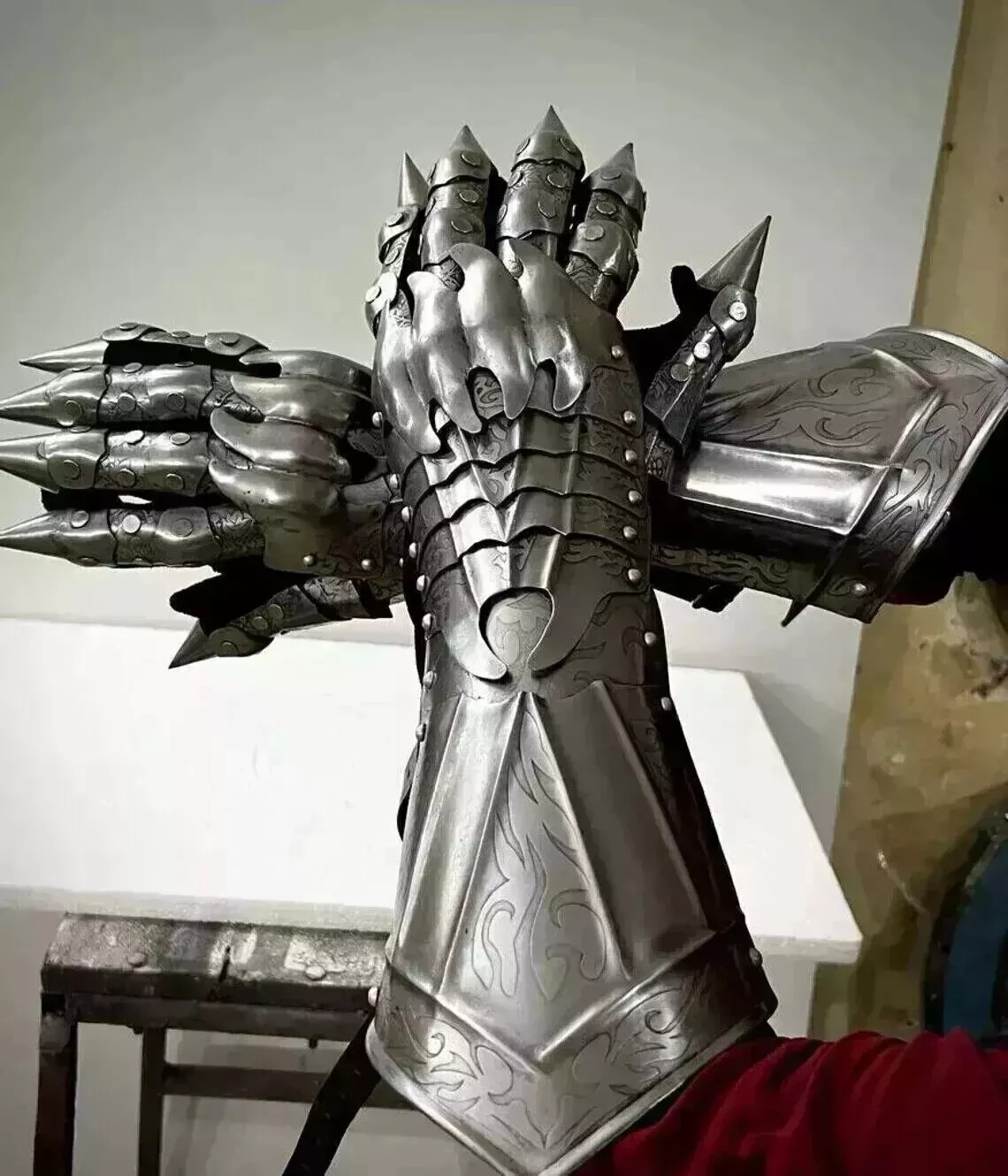 Medieval Nazgul Gloves, Steel Armor Gloves, Steel Costume Gauntlets