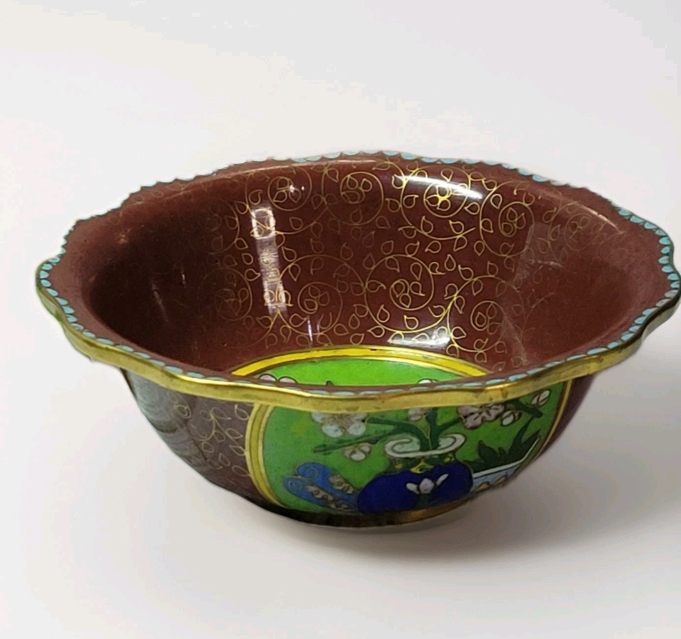 Vtg Chinese Cloisonné Enamel Bowl Floral Medallion Scalloped Edge 5\