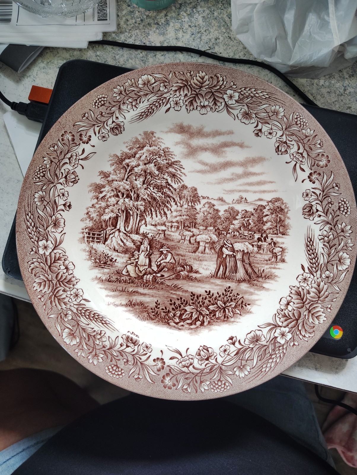 Currier & Ives Brown HARVEST Plate By Churchill England Heritage Mint 26cm D