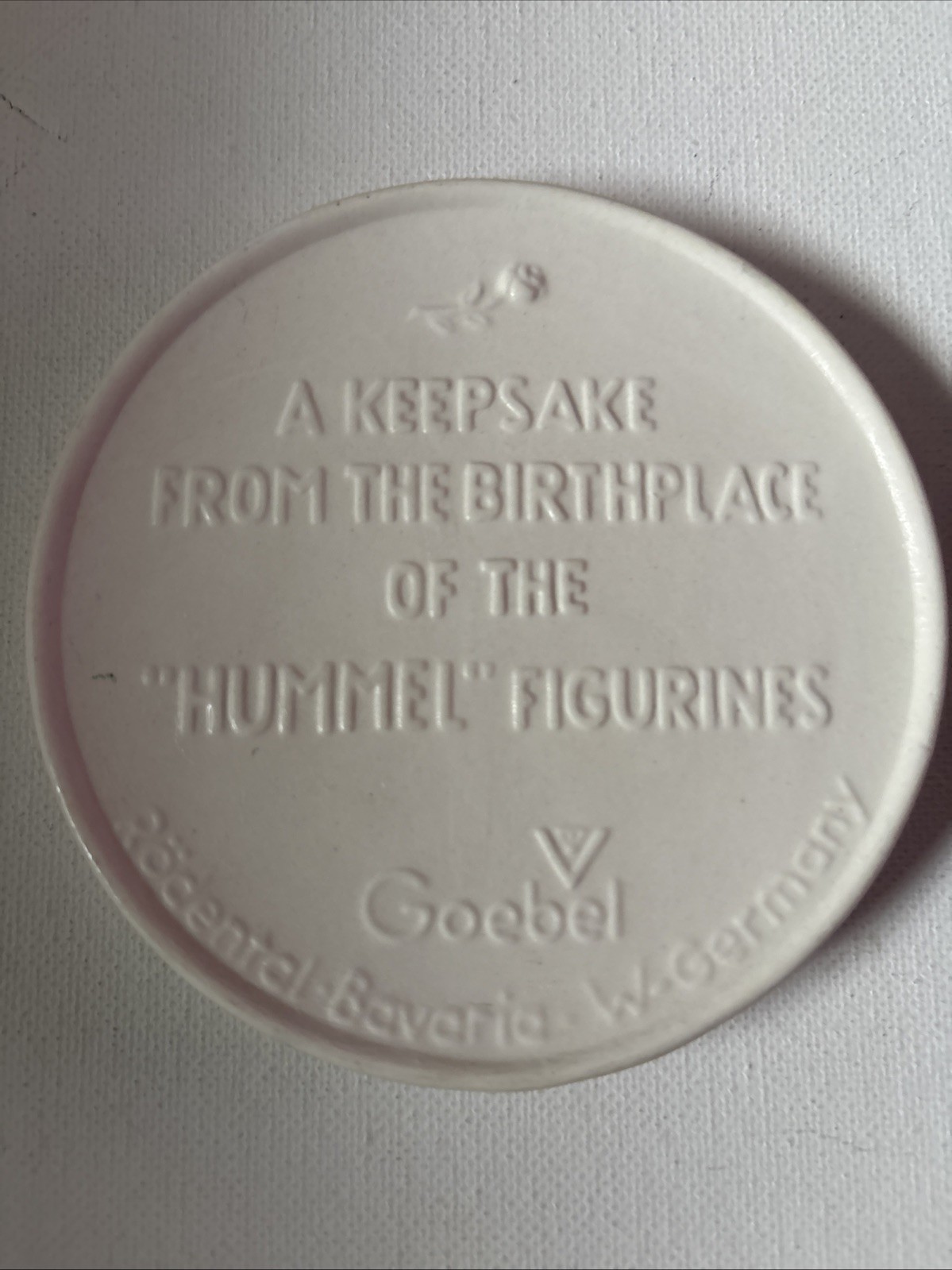 1980 Goebel 4 inch Round White Bisque Disc Keepsake