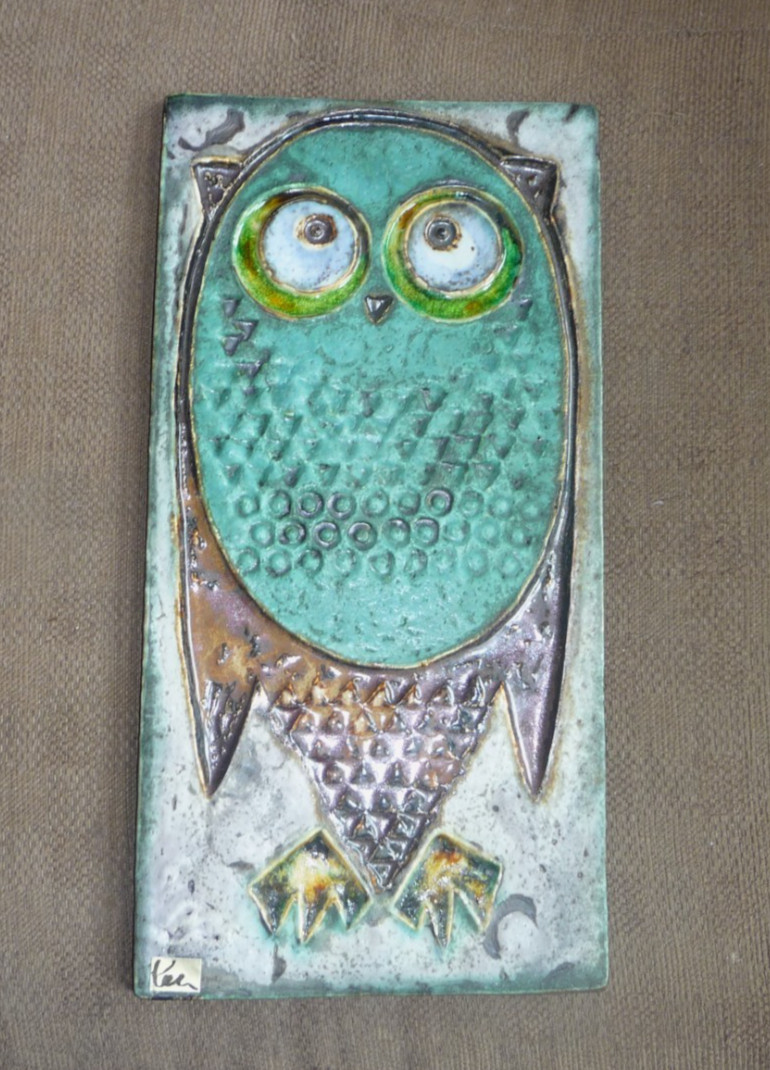 MID-CENTURY HELMUT SCHAFFENACKER CERAMIC OWL WALL PLAQUE. Model N64 Ulm