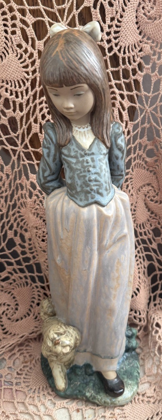 Lladro 2085 Rosita Retired Mint Condition Gres No Box  L@@K Rare