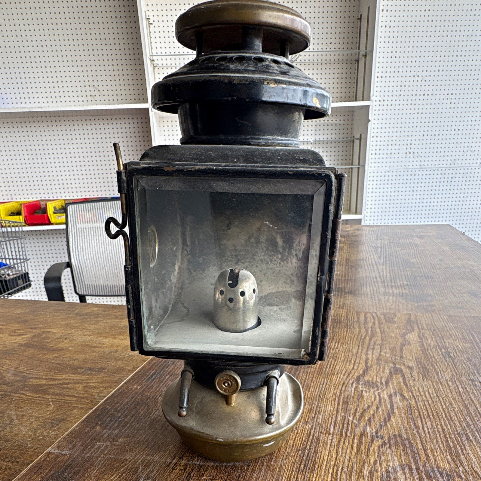 Vintage Railroad Hand Lantern Oil Lamp w/ Glass Door Pat Dec 9 1908 Detroit