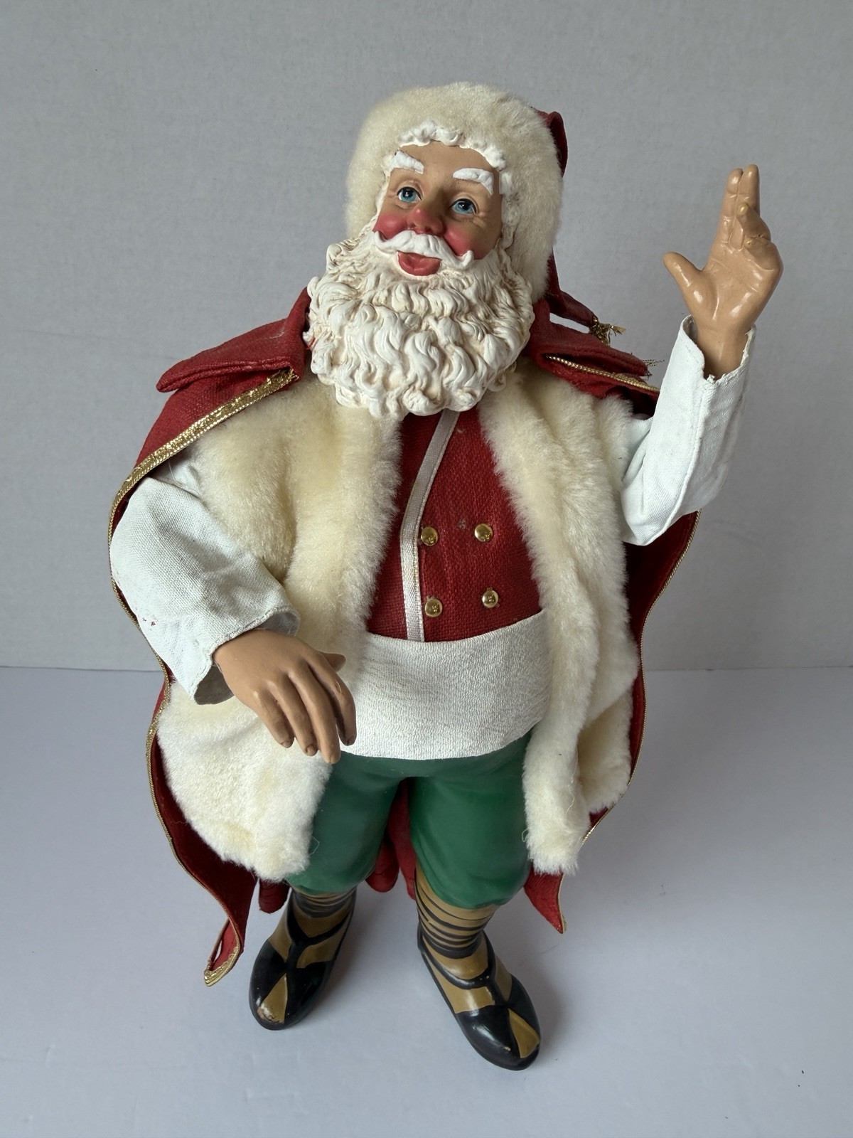 Vintage 1998 Possible Dreams Clothtique Santa Figurine 10.5” Red Cape Christmas