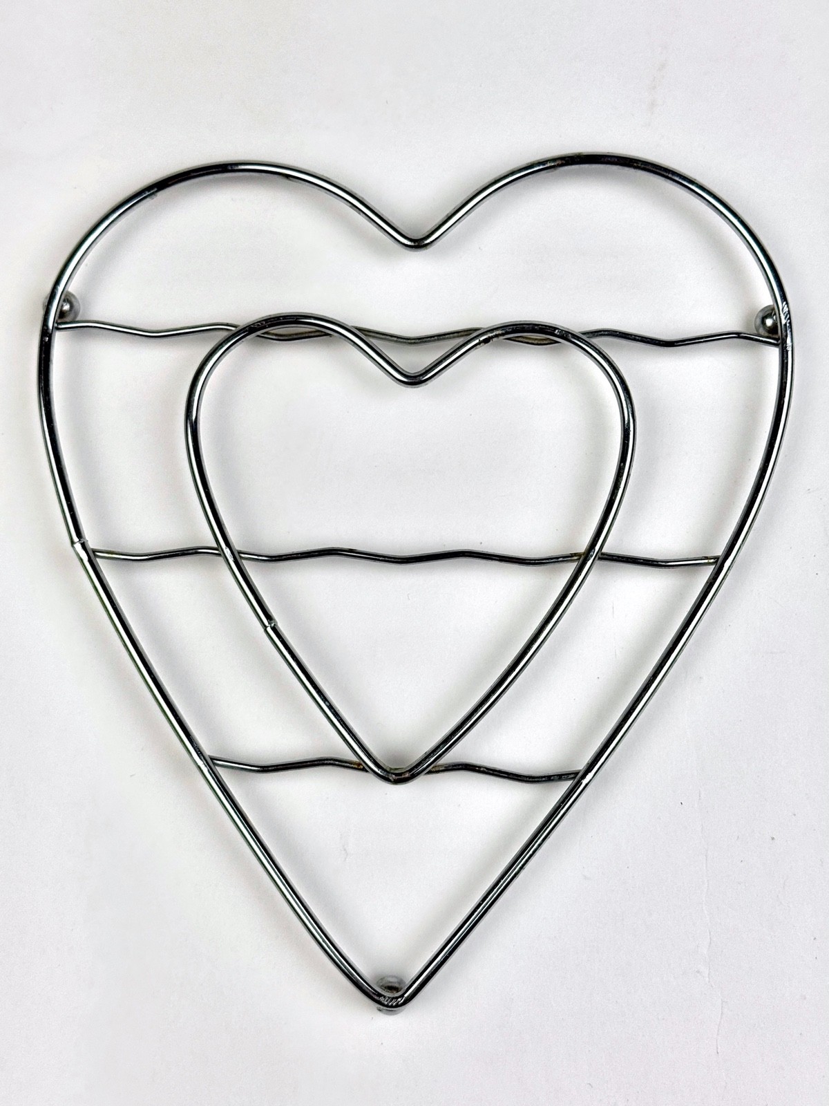 VTG Heart Shaped Stainless Steel Silver-Toned Trivet Kitchen 8.5\