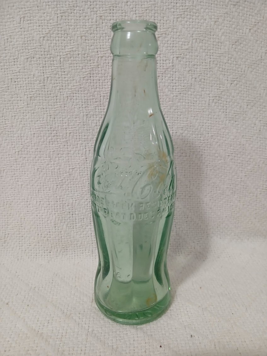 Antique Coca Cola bottle ~ Dec. 25, 1923 (Christmas Coke) Canton Ohio Antique Coca Cola bottle ~ Dec. 25, 1923 (Christmas Coke) Canton Ohio