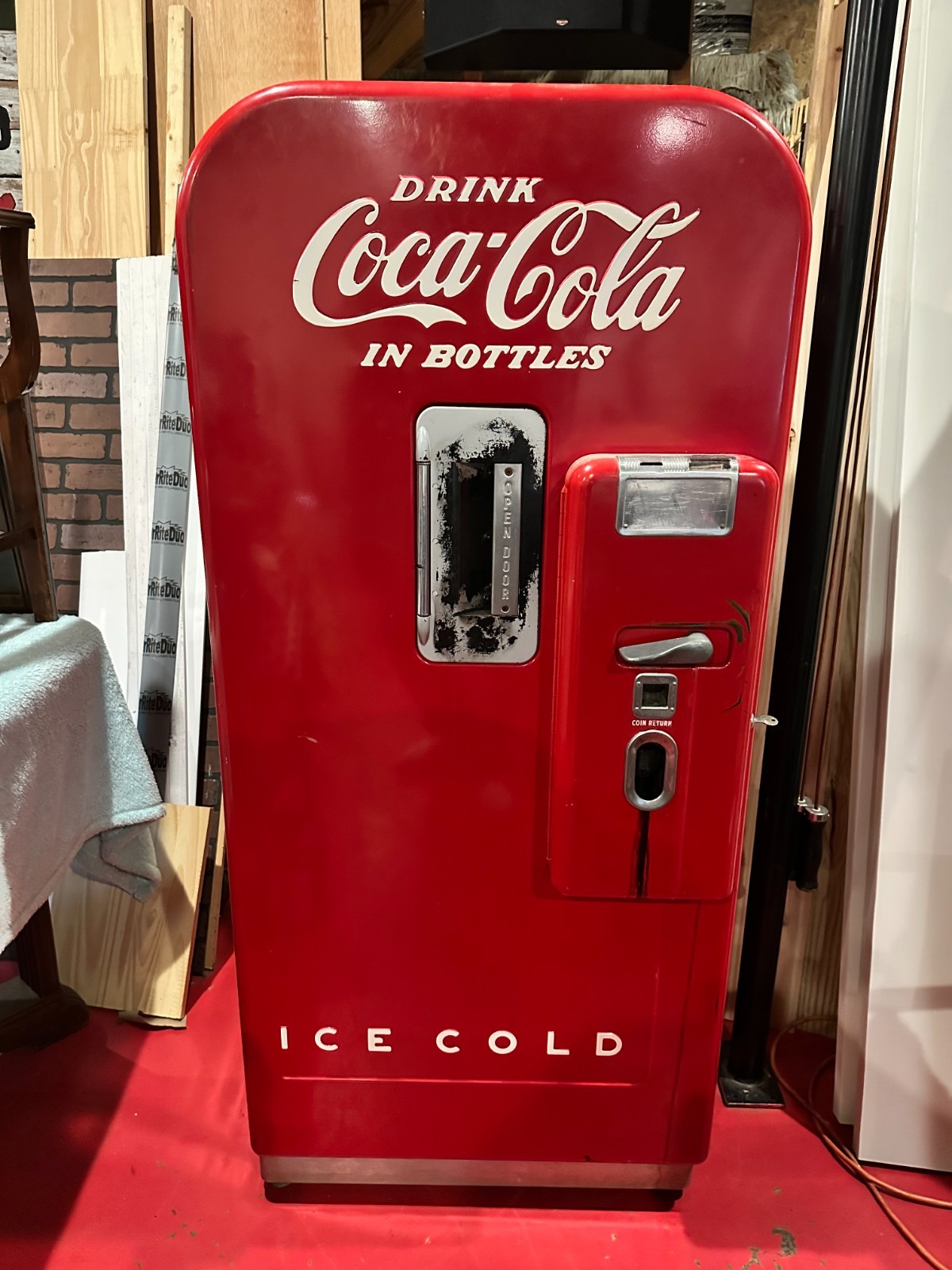 Vintage Restored Vendo 39 Coca Cola Coke Machine