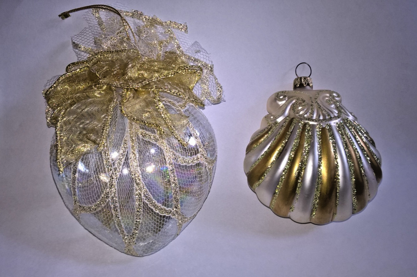3 Vint Christmas Ornaments/Poland Blown Glass Shell/Clear Ribboned Heart/Ball
