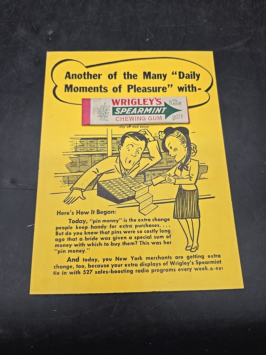 Vintage WRIGLEY'S CHEWING GUM SAMPLER From the 1930's With Original Gum Piece