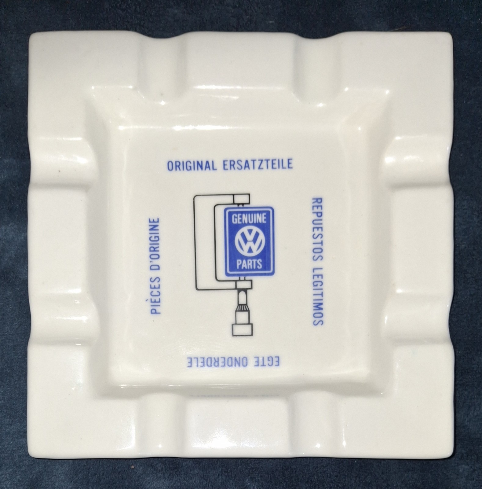 Ultra Rare Vintage Ceramic 1950s/1960s VW Volkswagen Ashtray 
