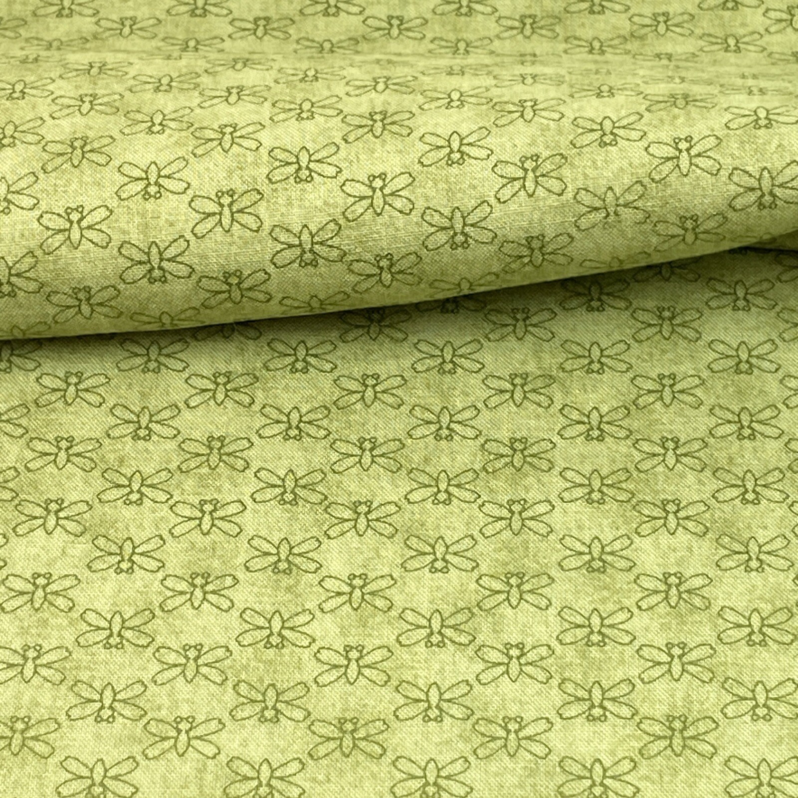 1 YD Vintage Quilters ONLY Green Dragonfly Bug Fabric \