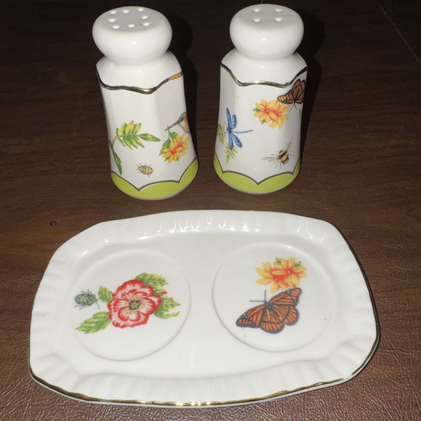 Lou Rota Mother Nature Salt And Pepper With Tray For Anthropologie Hummingbird Lou Rota Mother Nature Salt And Pepper With Tray For Anthropologie Hummingbird