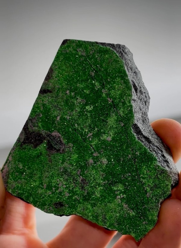 Rich Green Uvarovite Garnet – Premium Specimen