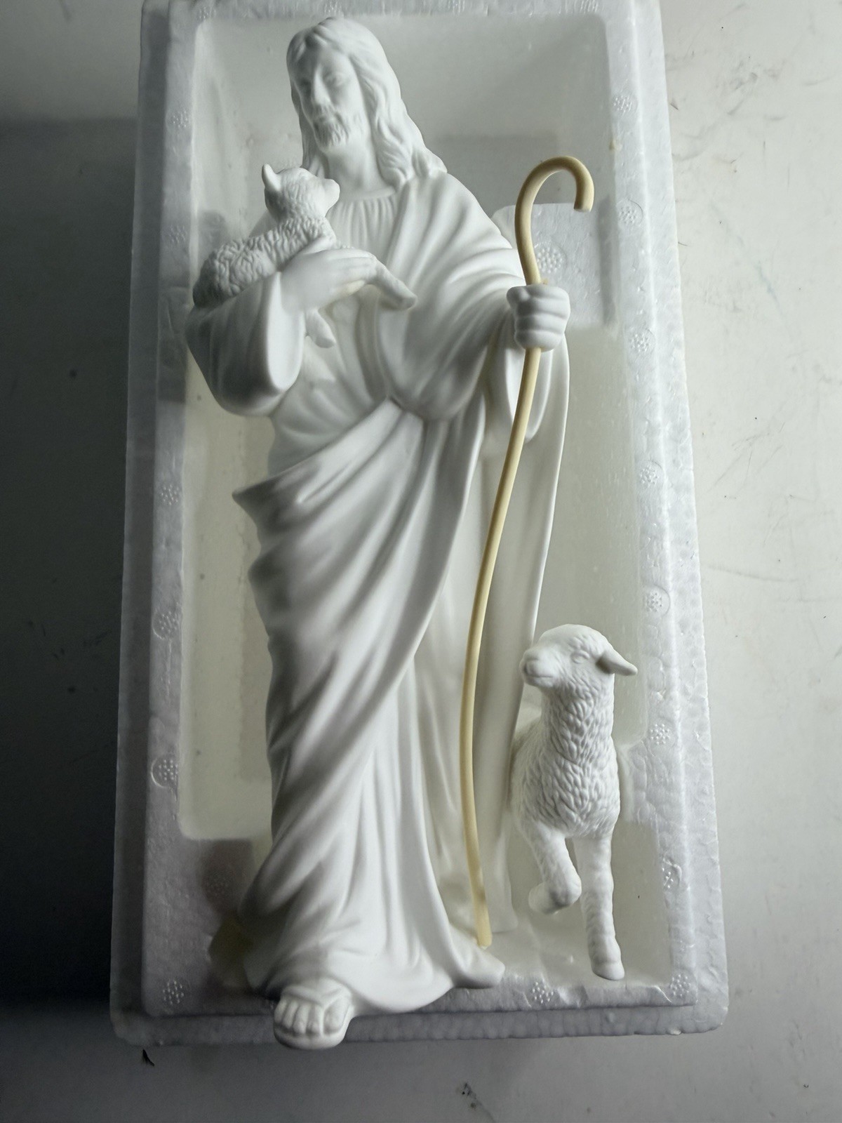 Lenox The Good Shepherd statue - Fine Bone China 9.25in 1990 Box Styrofoam Incl.