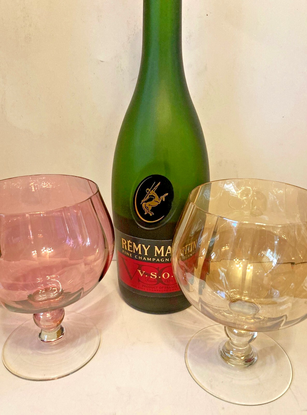 Vtg Brandy Snifter Glasses Handblown Stemmed  Amber & Pink Made in Italy 5.5\