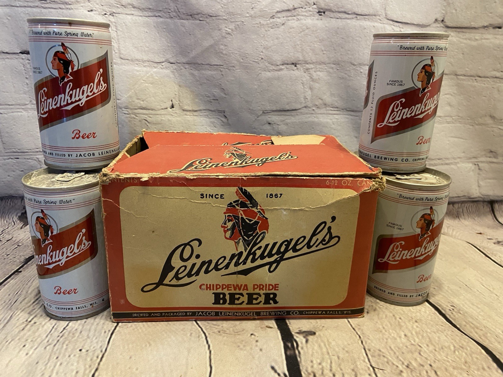 Vintage Leinenkugel's Beer Handi Pack 6 Pack Carrier W/Cans Empty Chippewa Pride