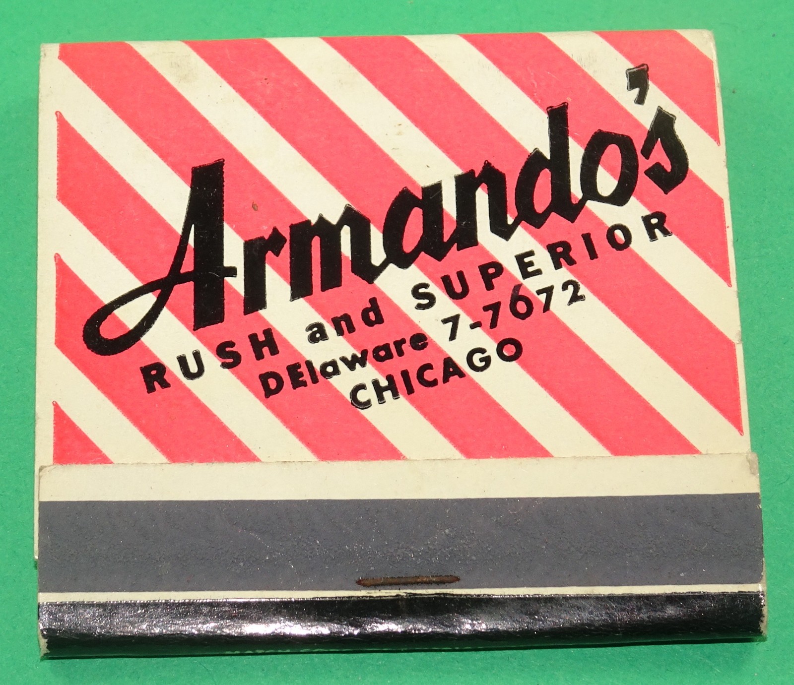 Armando\'s CHICAGO, ILLINOIS Front-Strike Matchbook Full - Match Corp of America