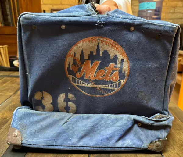 VINTAGE NEW YORK METS USED EQUIPMENT BAG NO. 36 *JERRY KOOSMAN RETIRED NUMBER*