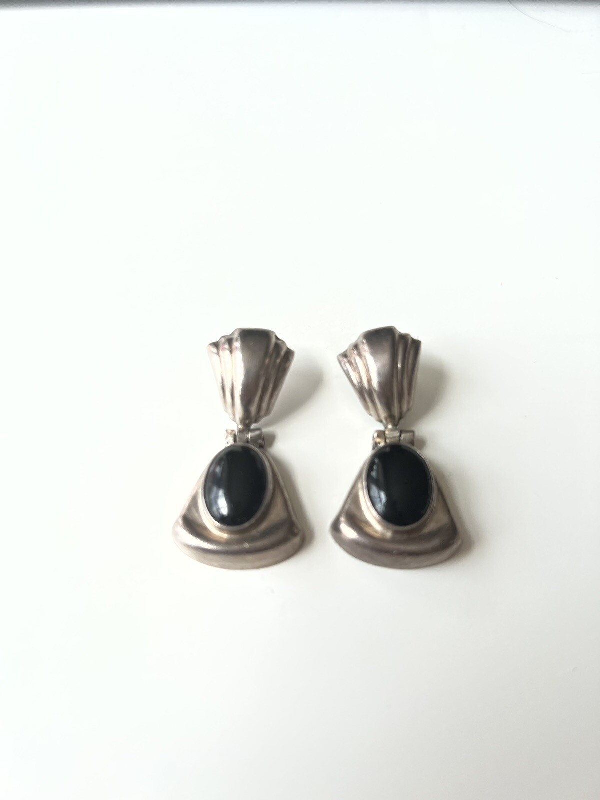 Vintage Earrings MARKED HOB MEXICO 925 STERLING SILVER Pierced Dangle Onyx