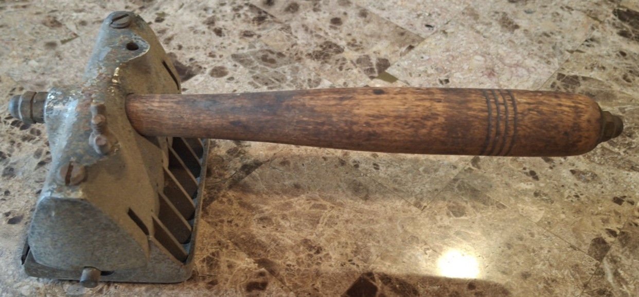 vintage chef meat tenderizer hammer mallet 6 spiked row heavy duty metal retract
