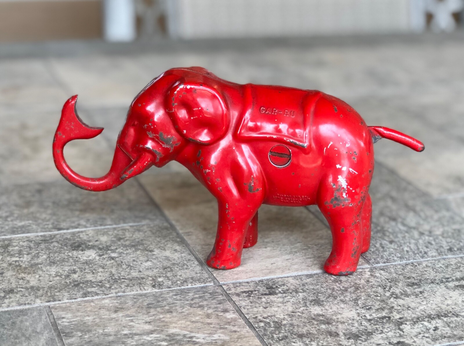 Vintage 1940s Red Cast Aluminum Mechanical Elephant Coin Bank \ Vintage 1940s Red Cast Aluminum Mechanical Elephant Coin Bank \