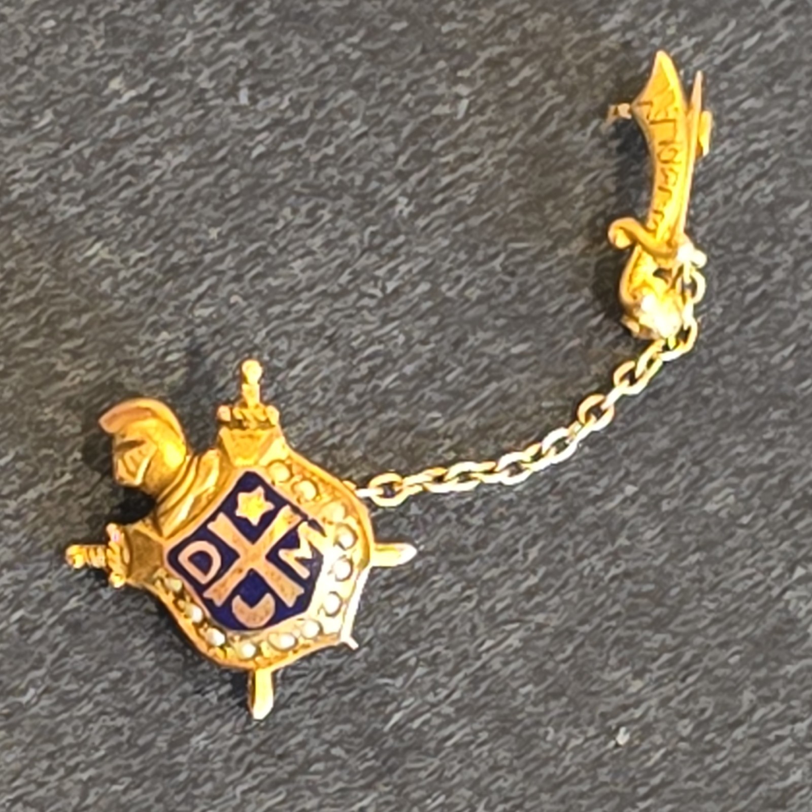 Vintage 10K Gold Masonic Order of DeMolay Enamel Seed Pearl Sword Lapel Pin Vintage 10K Gold Masonic Order of DeMolay Enamel Seed Pearl Sword Lapel Pin