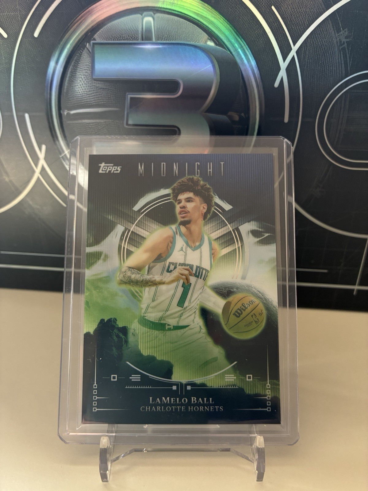 Lamelo Ball Night Vision SP - Topps Midnight 