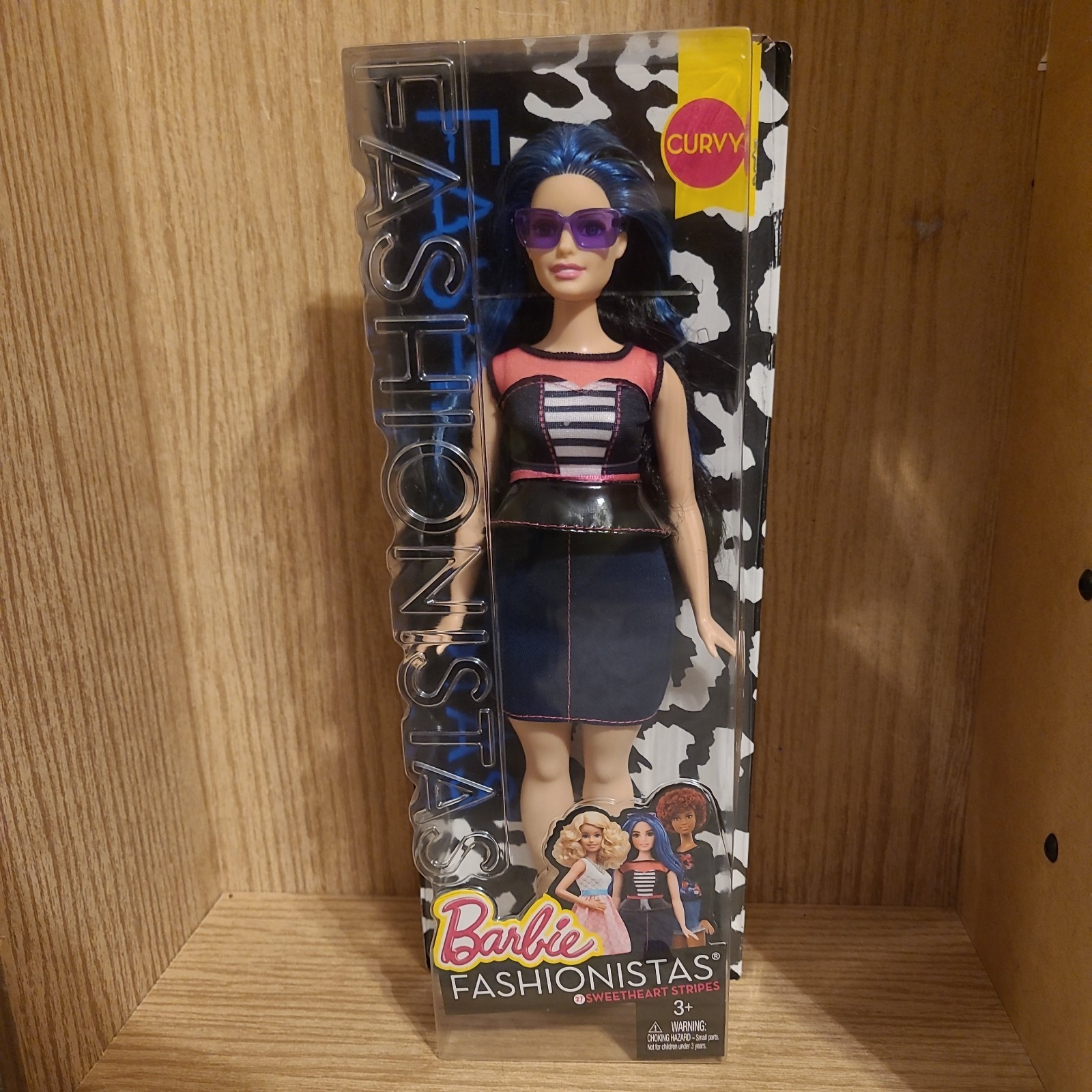 BARBIE FASHIONISTAS- CURVY- SWEETHEART STRIPES  NIB