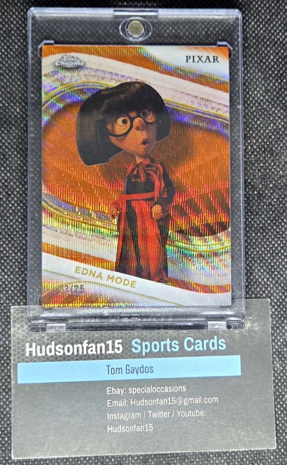 Edna Mode 2025 Topps Chrome Disney Pixar #154 Orange Wave Refractor 23/25